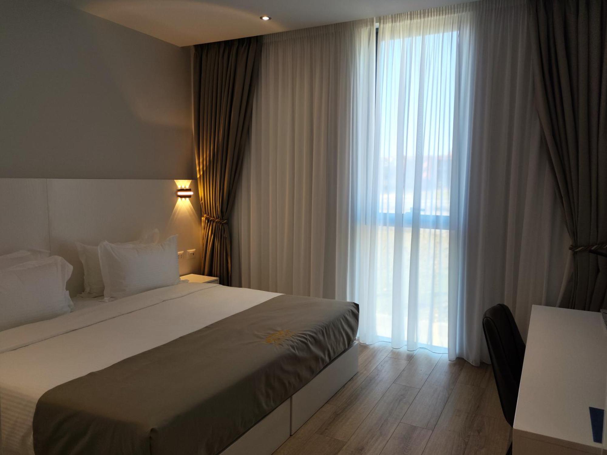 Metro Hotel Terminal تيرانا المظهر الخارجي الصورة